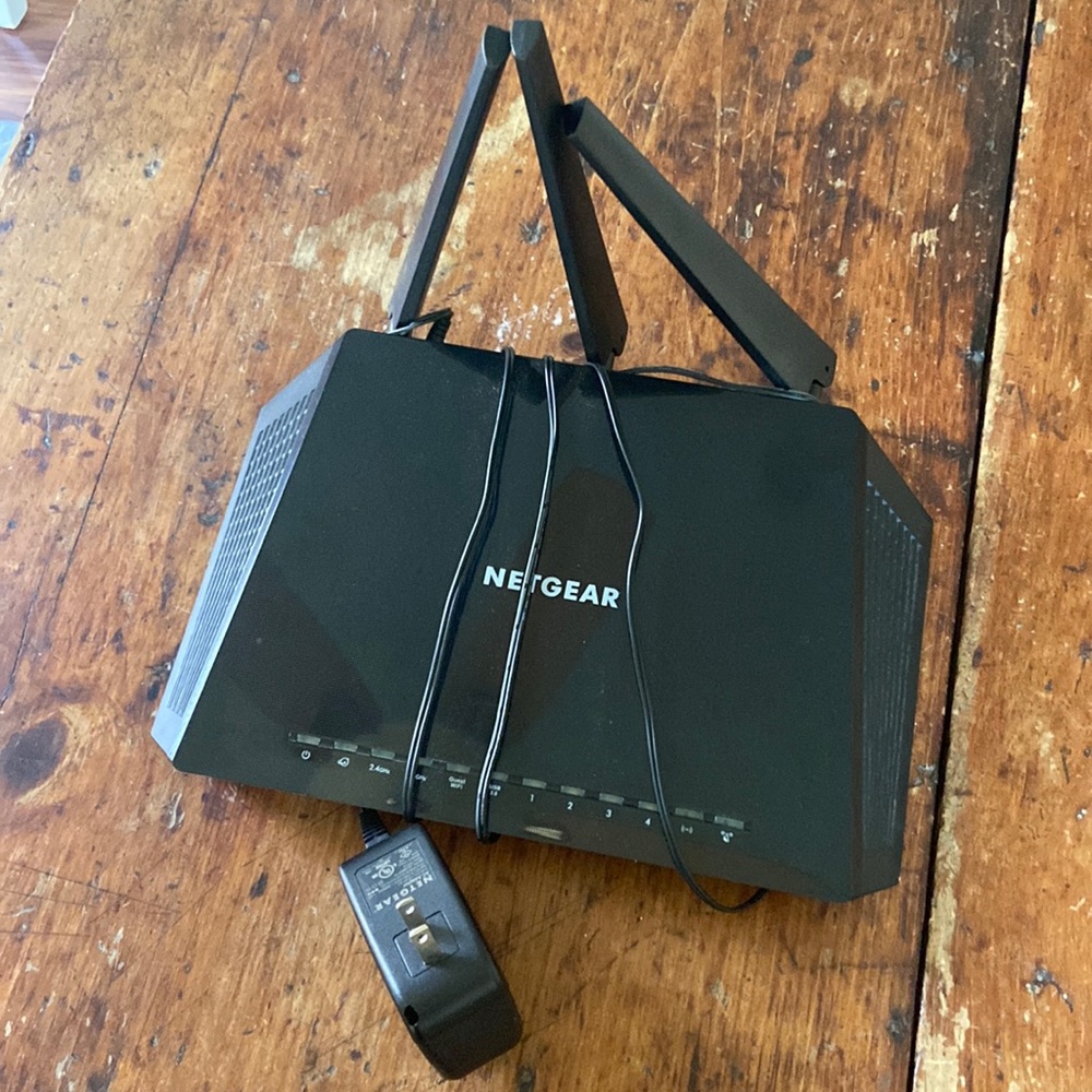 Netgear Nighthawk AC2400 Smart Wifi Router